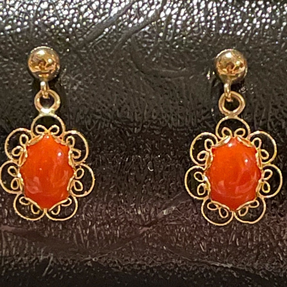 Vintage/antique 14k P gold hand crafted filigree coral earrings,worn only in pic